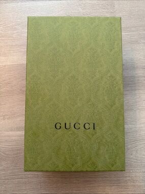New GUCCI shoe storage box